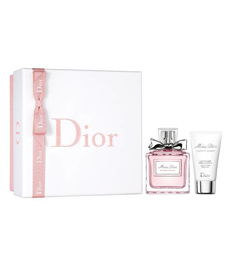 miss dior blooming gift set|Miss Dior Blooming bouquet boots.